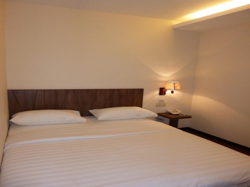 9 Square Hotel - Bangi Bagian luar foto