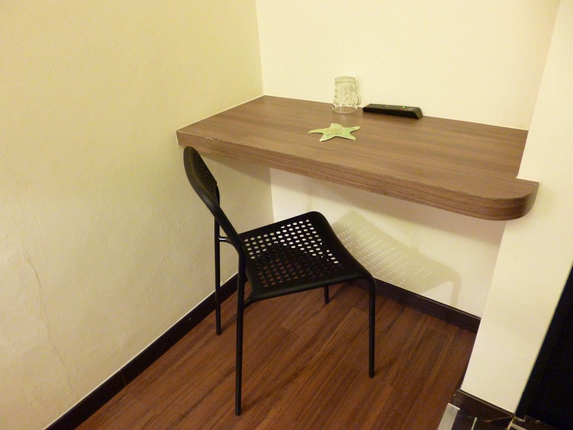 9 Square Hotel - Bangi Bagian luar foto